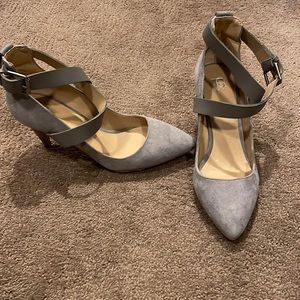 Grey suede heels. Size 7.5. Joe’s brand. Like new.